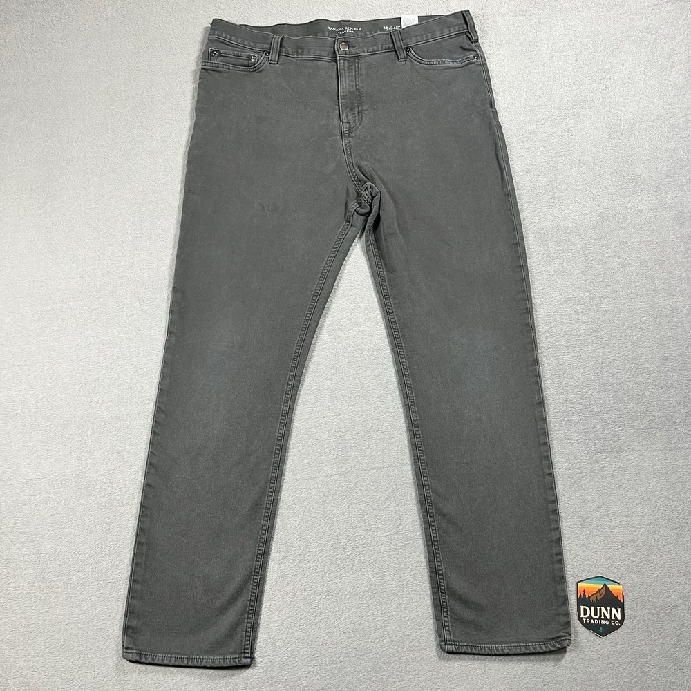 Banana Republic Jeans Mens 38x34 Gray Traveler Slim Straight Stretch Denim
